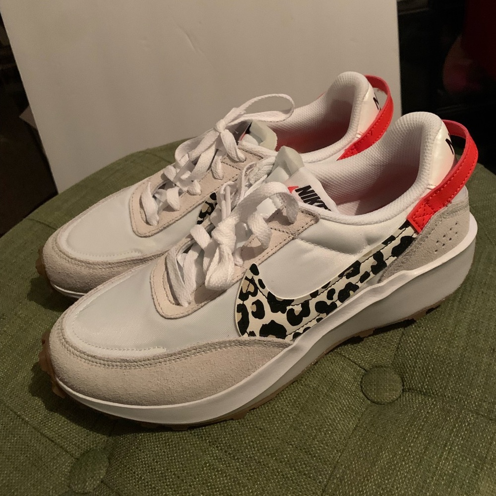 Nike Waffle Debut